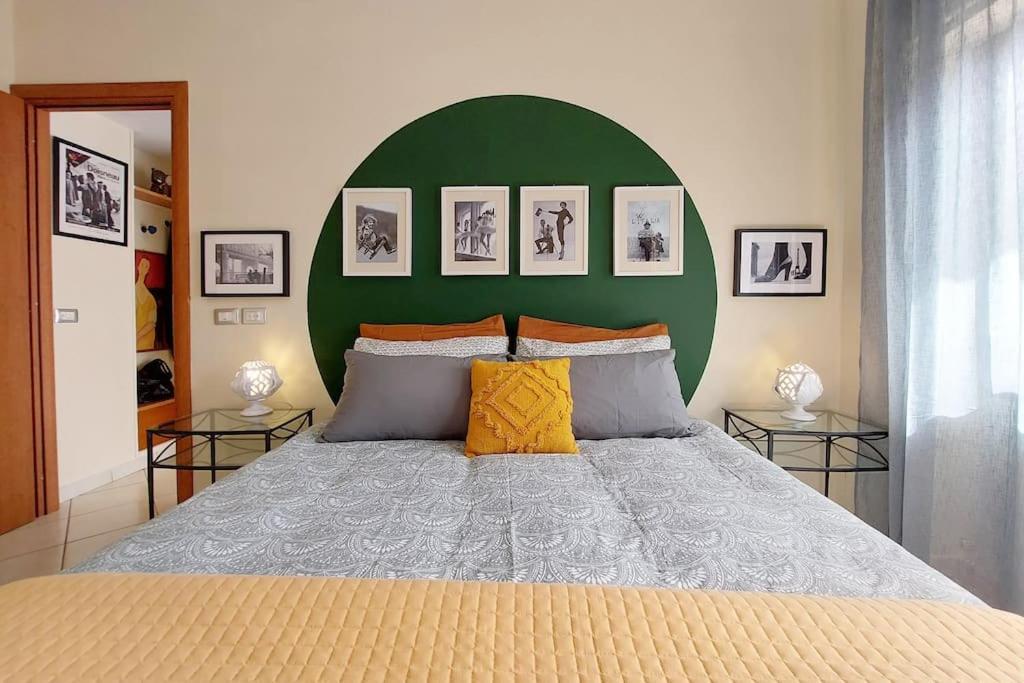Relax Rome With 2 Balconies - 2 Bedroom Flat, 3Rd Floor With Lift, High Comfort, Quite, A Walk From Urban Train Station Gemelli And Metro A Stops Battistini & Cornelia Connecting To Center In 20 Minutes, 2 Steps From Bus Stop, Cycle Path, Groceries Buitenkant foto