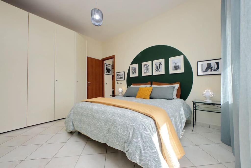 Relax Rome With 2 Balconies - 2 Bedroom Flat, 3Rd Floor With Lift, High Comfort, Quite, A Walk From Urban Train Station Gemelli And Metro A Stops Battistini & Cornelia Connecting To Center In 20 Minutes, 2 Steps From Bus Stop, Cycle Path, Groceries Buitenkant foto